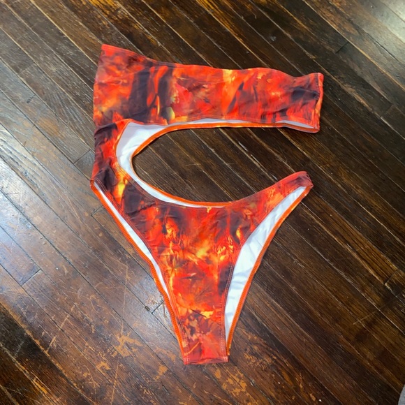 Fire Print Strapless Bodycon Cutout one piece - Picture 7 of 7